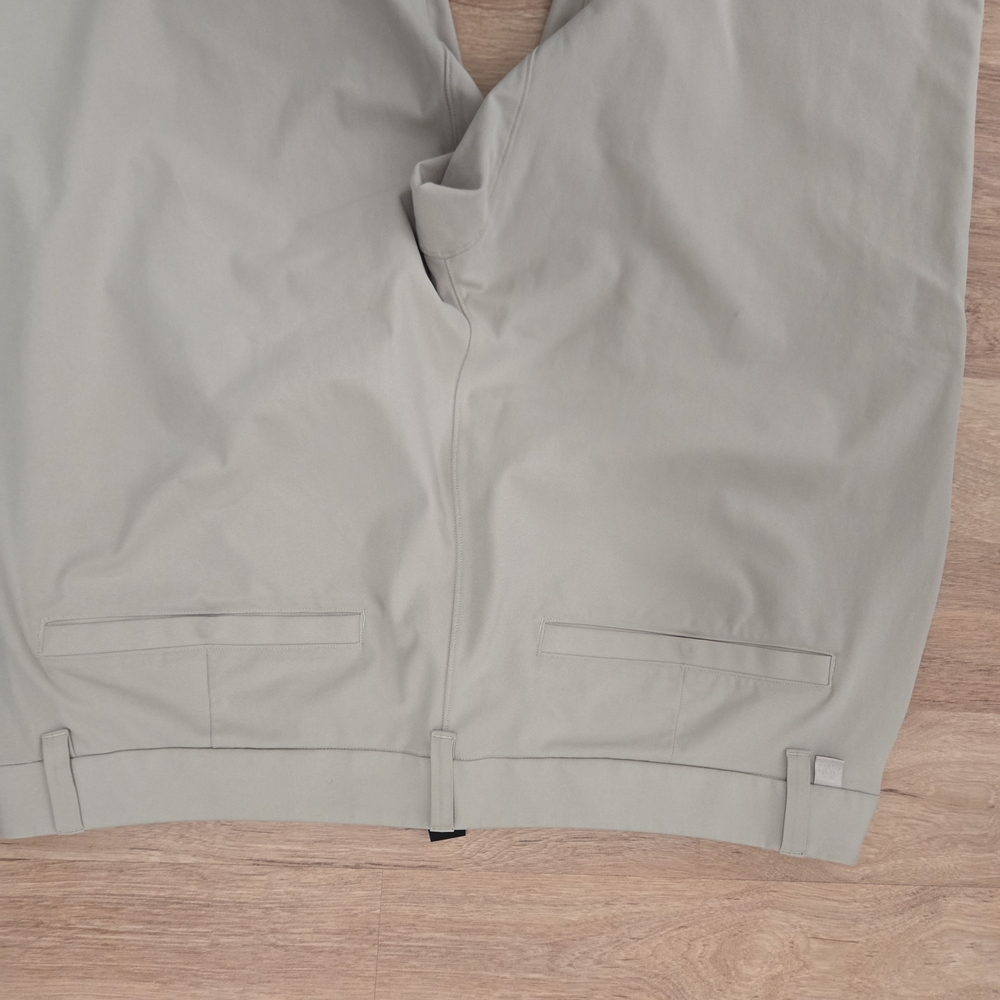 Lululemon Pants Men’s Size 38 Light Cream Relaxed Taper Smooth Twill - Picture 6 of 10